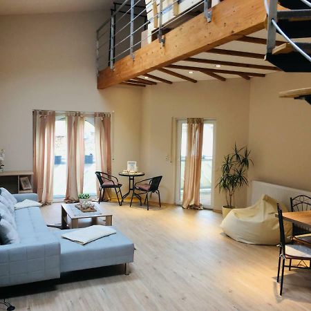 Acht Ferienwohnung Am Nuerburgring/Wintersport Arft מראה חיצוני תמונה