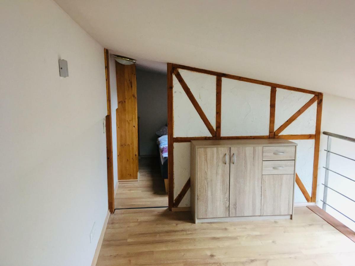 Acht Ferienwohnung Am Nuerburgring/Wintersport Arft מראה חיצוני תמונה