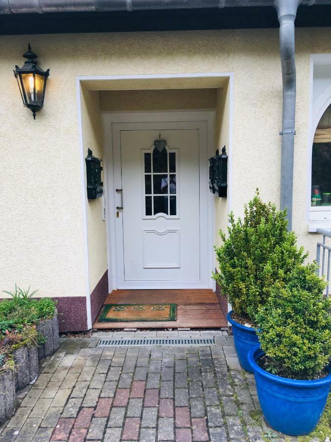 Acht Ferienwohnung Am Nuerburgring/Wintersport Arft מראה חיצוני תמונה